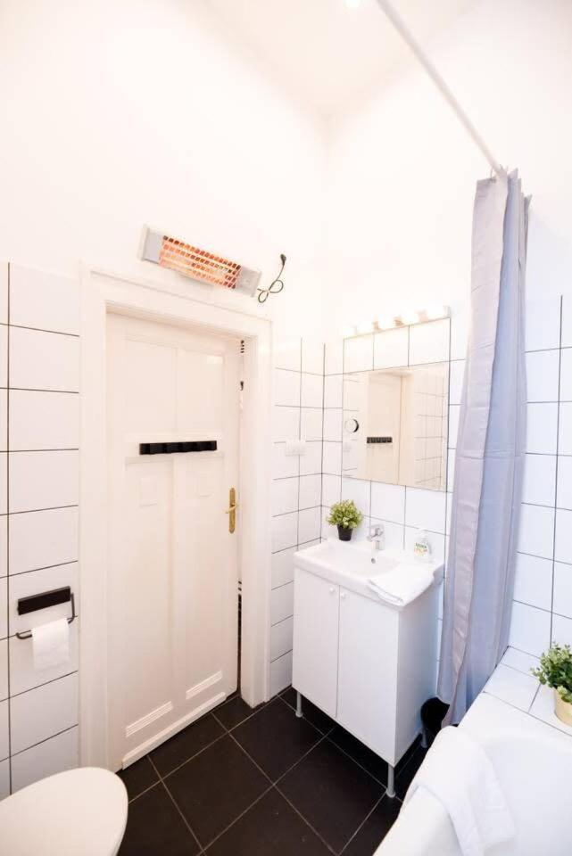 Ultra Central - Ac - Comfy Home Budapest Exterior photo