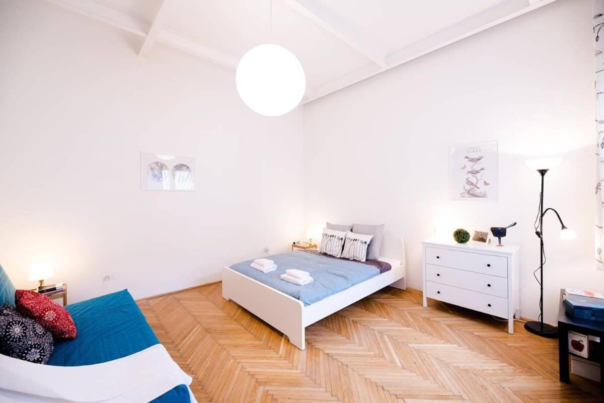 Ultra Central - Ac - Comfy Home Budapest Exterior photo